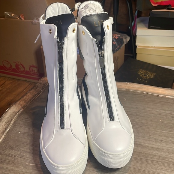 LITA by Ciara Fang commando high top white and black sneaker size 40 NIB 🐯 - Picture 2 of 8